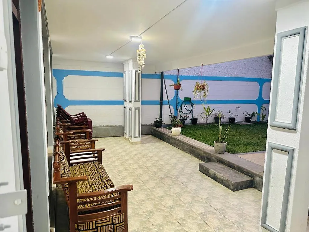 Sea Breeze Guest House Negombo